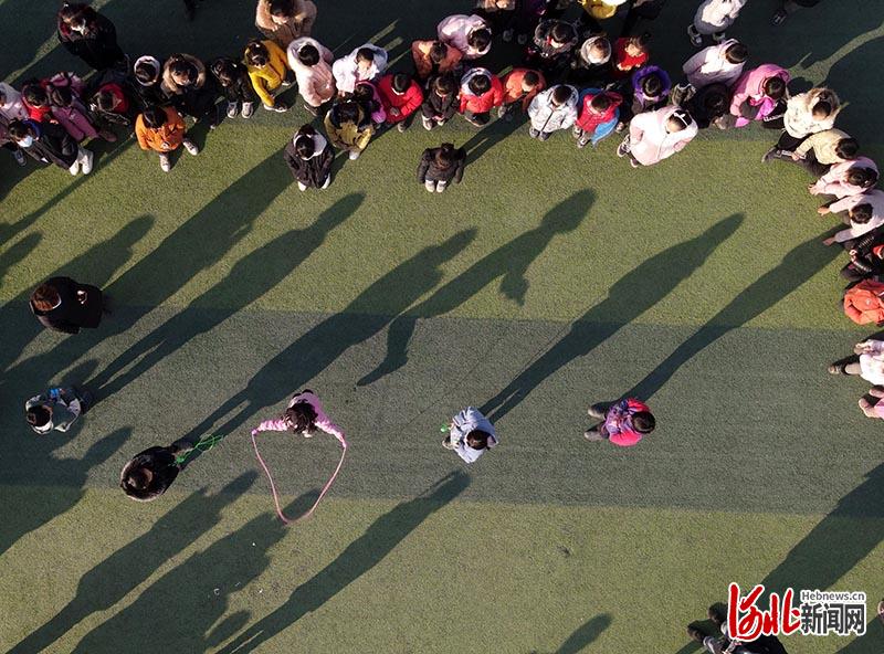 河北广宗：乡村娃的趣味运动会