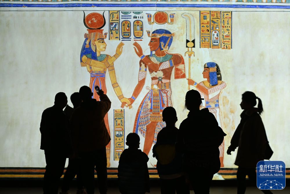 河北石家庄：叙利亚古代文物精品展受关注